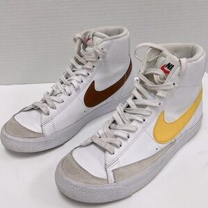 Nike Blazer Mid 77 “Banana Split “ DA4086-103 Size 7 youth